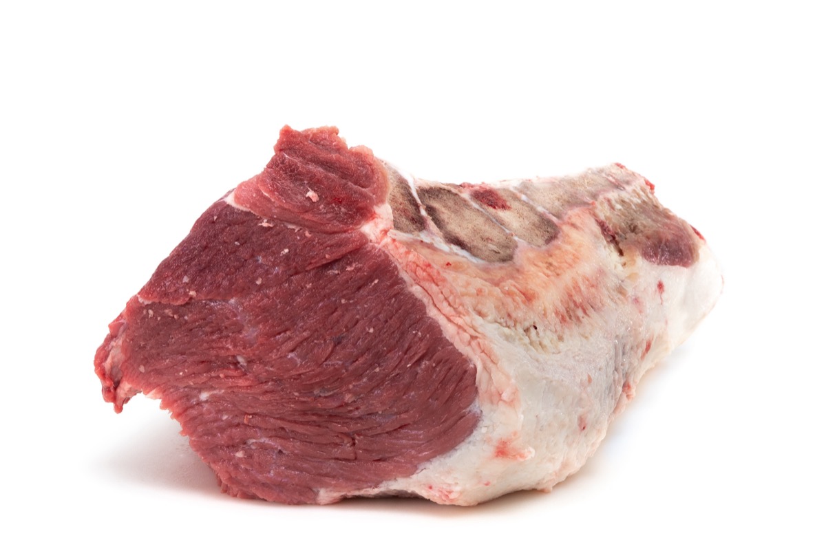 Pecho con hueso de novillo